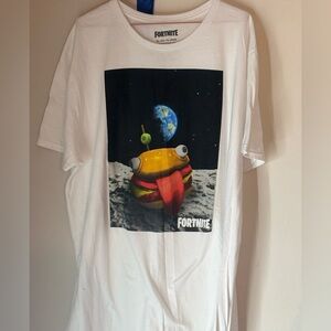 White Graphic Tee - Short Sleeve